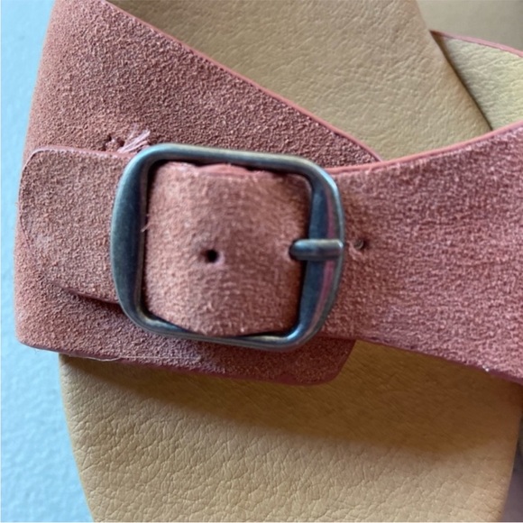 NWOT! Lucky Brand Mauve Wedge Sandals - Picture 3 of 5